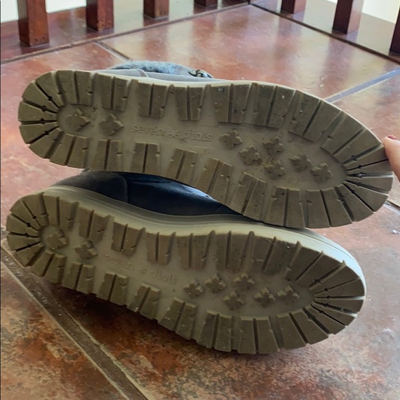 Seven Dials lace up booties - Picture 2 of 4